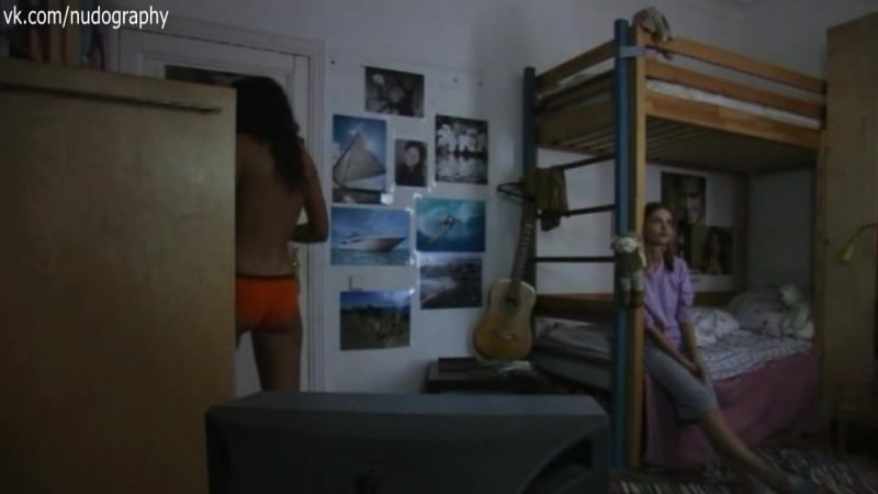 Разделась в комнате екатерина олькина в сериале "столица греха" (успех любой ценой, 2010, ольга субботина) серия 2