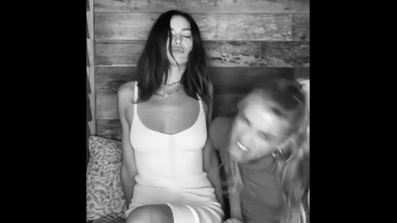 Декабрь 2020 стелла проводит время с ириной шейк