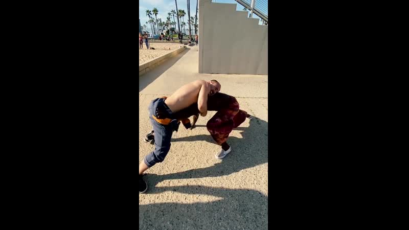 Edward bil / лютый бой двух мужиков в америке