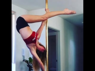 Belle lucia stiptease dance