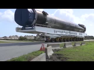 As close as you can get to a rocket that’s been to space! @news6wkmg records spacex falcon 9 being transported near nasakennedy