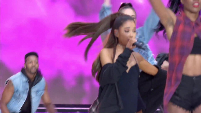 Ariana grande one last time (live at capital summertime ball⁄2015)