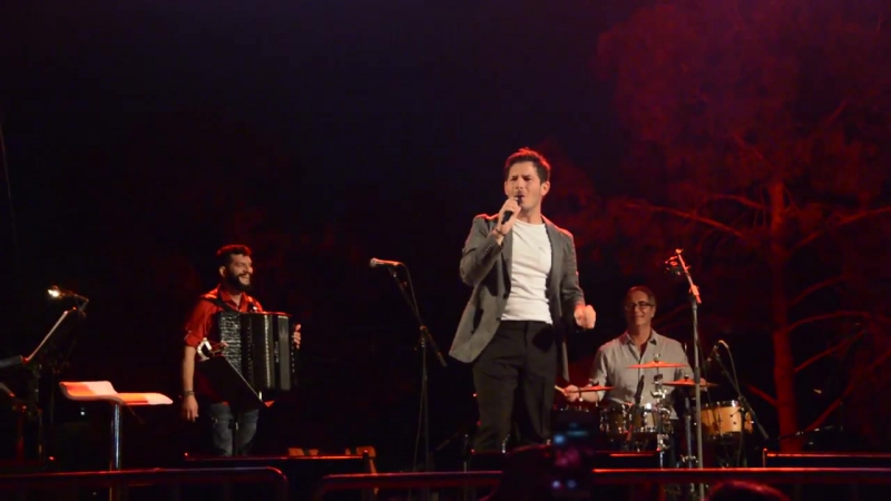 Ευανθία ρεμπούτσικα γιώργοσ περρήσ parklife melody ( ουρανέ )