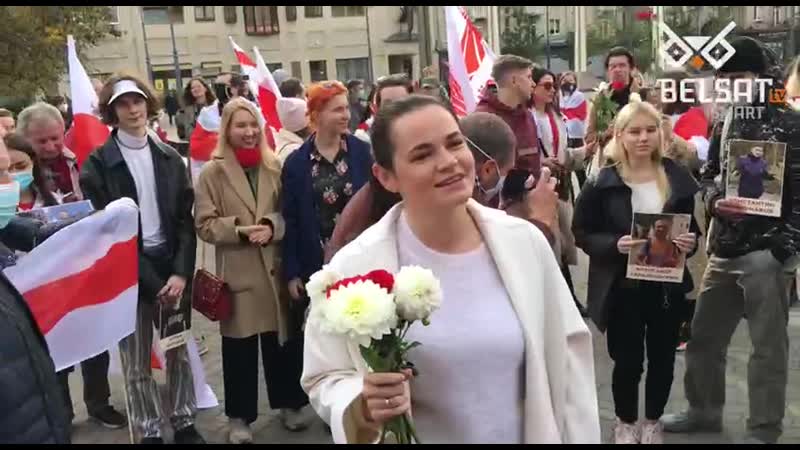 Святлана ціханоўская спявае «муры»