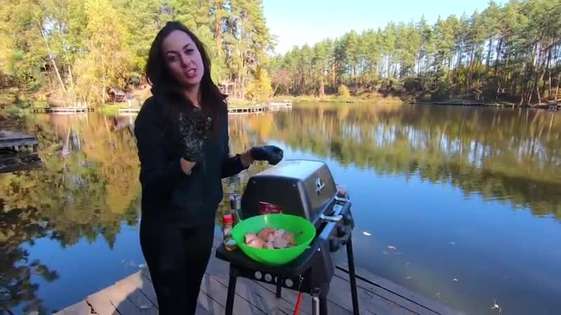 Наловил с девушкой щуки, а потом ее пожарил! учу кристину рыбачить, а она меня учит готовить!