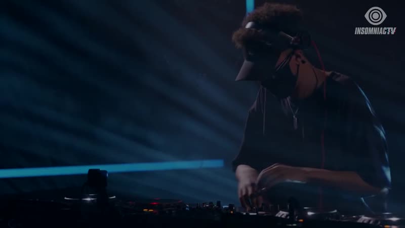 Peekaboo porn video – Control freak insomniac presents peekaboo livestream