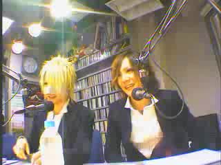 Reita and kai speaking english