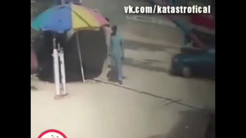 Насадил на столб