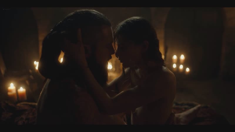 Лаура берлин (laura berlin hot scenes in "vikings valhalla" s01 2022)