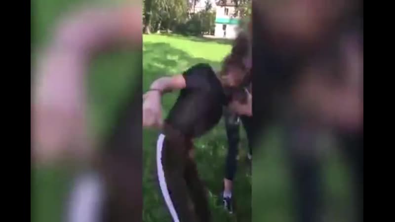 Урале porn video – На урале школьница жестоко избила девочку и сняла это на видео
