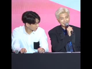 Bts, чонгуки поддерживает моню