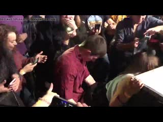 За что вы любите ночные клубы?