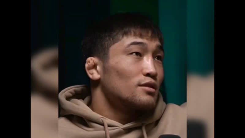 В узбекистане для прохождения срочной службы в армии необходимо задонатить в военкомат, а в киргизии чтобы стать борцуном