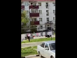 Менты, валим 😁