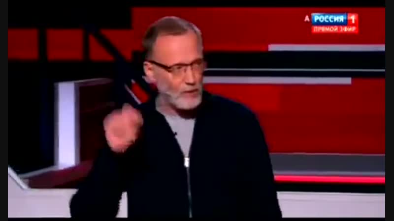 Русский мир мир отличается от бандеровского так же как отважный крейсер варяг от ссыкливых укров