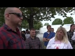 Nationalist video nordiska motståndsrörelsen almedalen 2017 pär öberg briljerar mot dryg och fördomsfull man snatched from