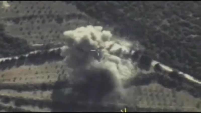 Уничтожение зенитного орудия боевиков ударом с рф в сирии