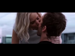 Отрывок из фильма пассажиры best kissing scene