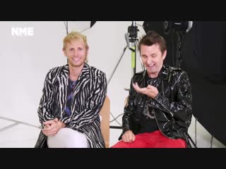 Weird noises of big suricate at propaganda