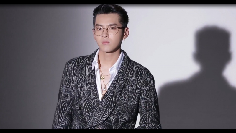 [1080p] 170811 kris wu pers behind the scenes (2)
