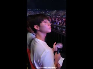 A bangtan bomb about park bogum attending btss world tour in hong kong has been released! here is a video of him enjoying the