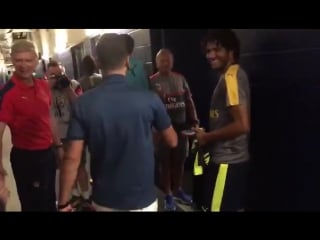 Mesut's cut his holiday short to see the boys and the boss com/newsarsenal