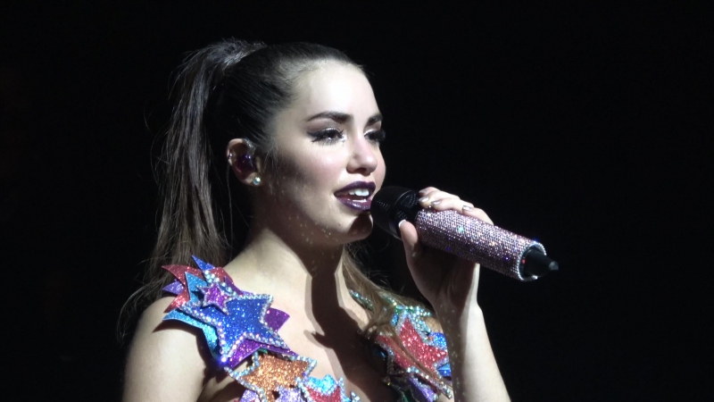 Soytour en el opera no estoy sola, palabras de lali, presentacion de la banda, histeria (10 09 16)