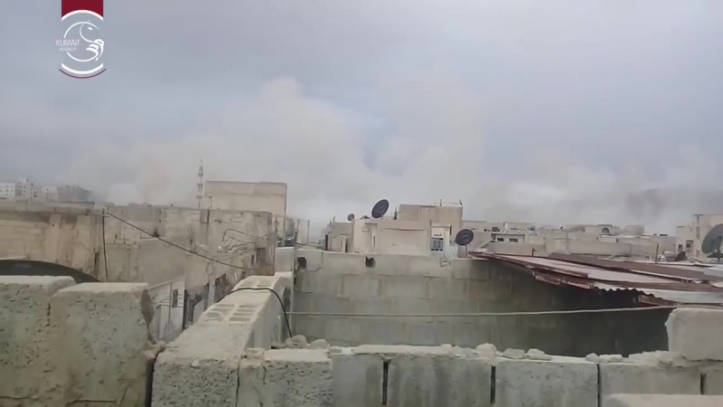 Оператор боевиков запечатлел момент прилета пакета рсзо град по позициям боевиков в восточной гуте, дамаск