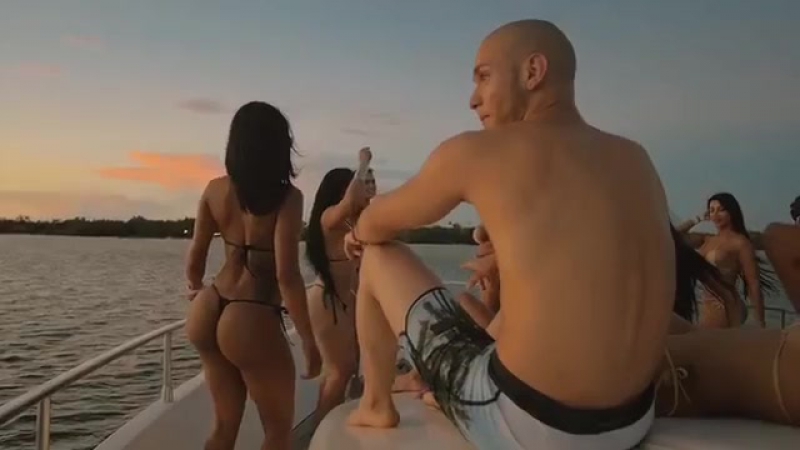 Туристам предложили отдых в колумбии с безлимитным сексом в окружении 60 девушек