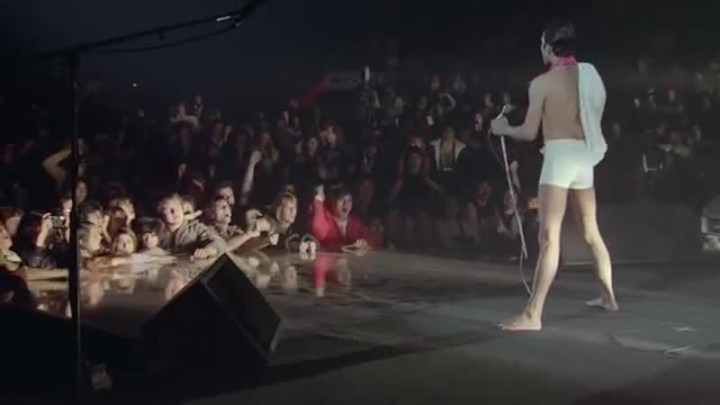 We will rock you queen live in montreal 1981