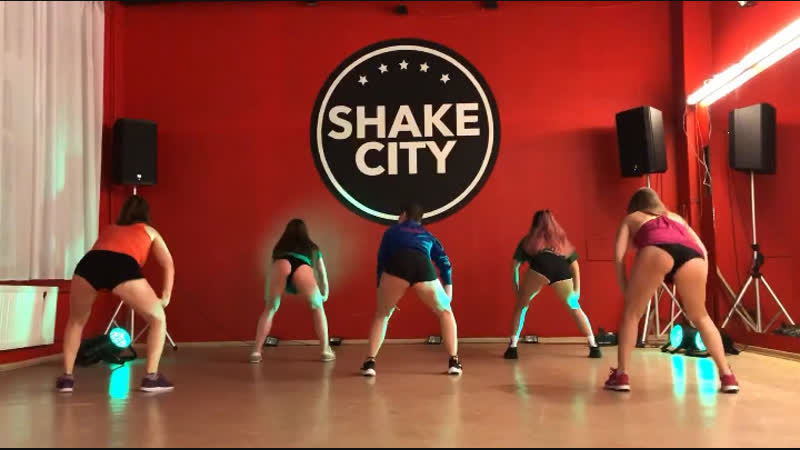 Twerk (преподаватель настя слобода)