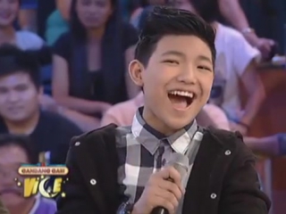 Darren espanto mimics ariana grande "problem"