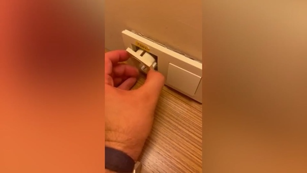 «посетительница сказала, если вы не хотите заболеть, уезжайте из этого отеля»