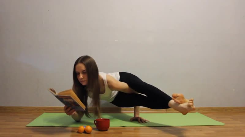 Sls в аштавакрасане и мандарин усней, и вода слаще ashtavakrasana variation yog