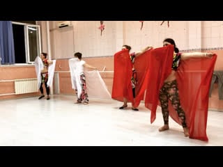 Студия далия, тренироа