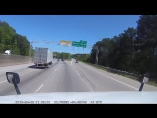 People that do this need to have their license revoked