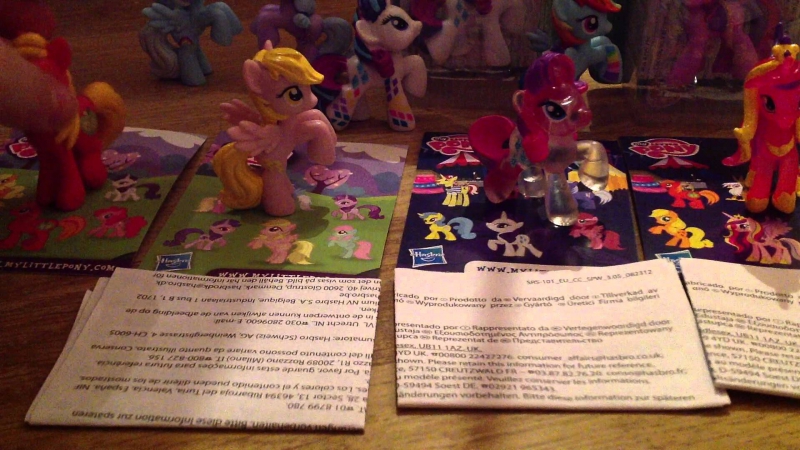 Распакоа пакетиков + 2 коробочки пони