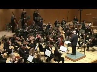 Haydn symphony no 103 drumroll e flat major minkowski