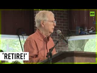 Mitch mcconnell hounded by boos and ‘retire’ chants