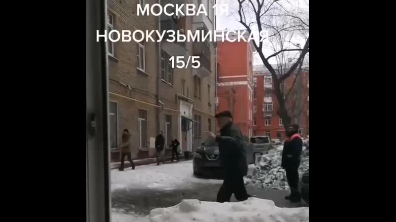 Московские коммунальщики создали игру на выживание
