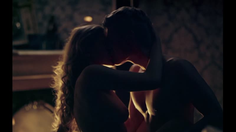 Анастасия уколова показала грудь