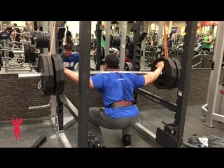Khai trinh reverse band squat workout
