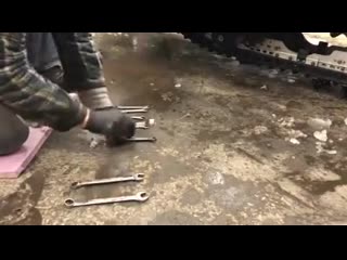 Higher pitches on the left, lower pitches on the right this guy is a psychopath!