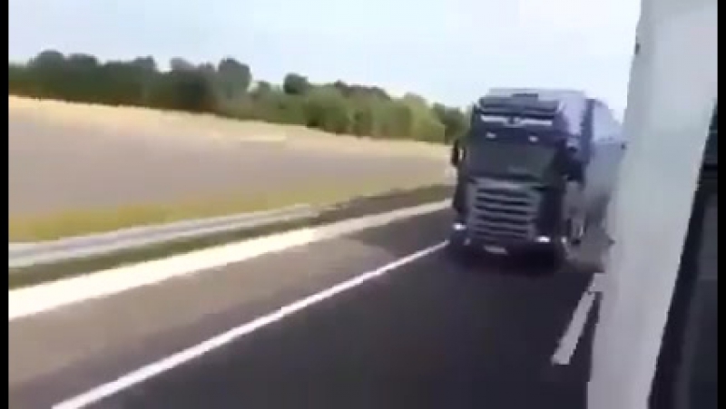 Не того обогнал, братишка