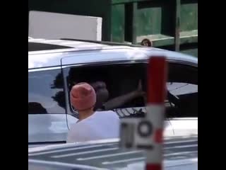 Taeyong casually joined in for a selca with jaehyun