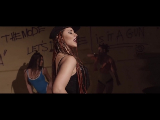 The mode cynda is it a gun official video clip