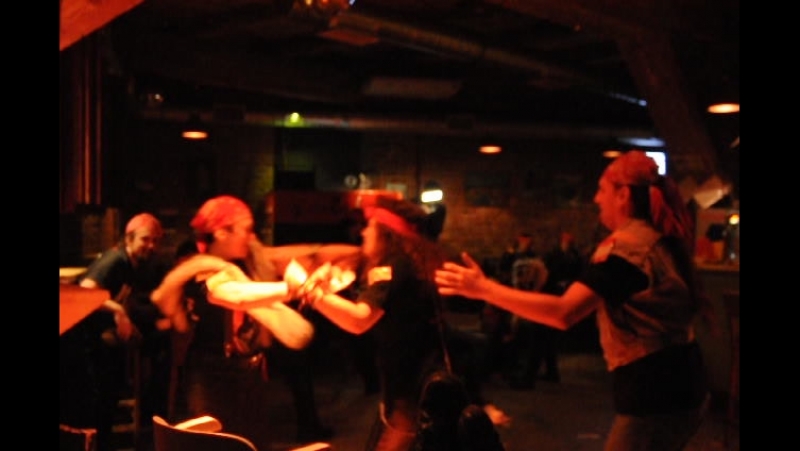 21 пиздятся везде