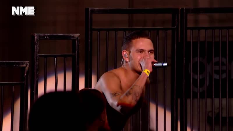 Slowthai &amp; mura masa nme awards 2020 performace 'deal wiv it'