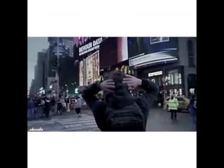 Elliot alderson || gold dust