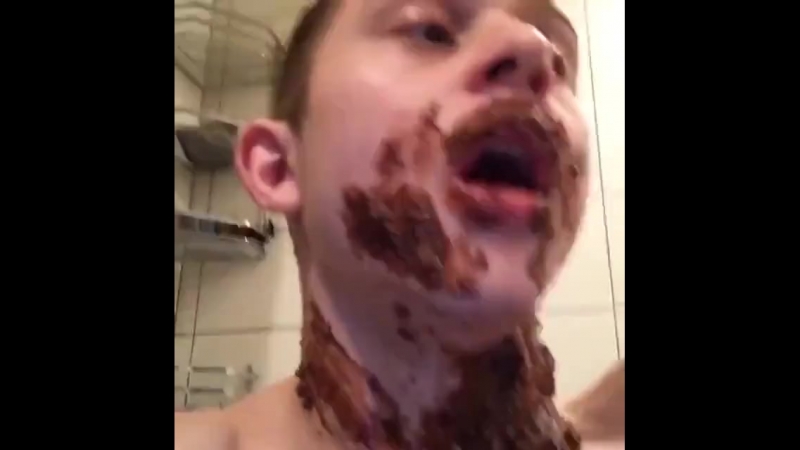 Обосрались